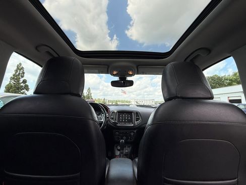 Used 2018 Jeep Compass Trailhawk w/ Leather Interior Group AWD/4WD image 23