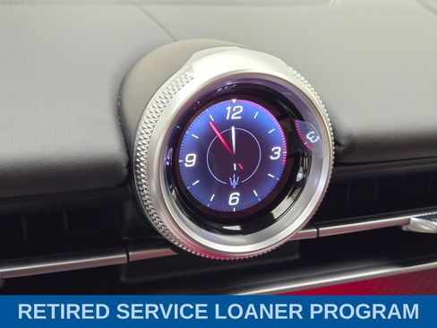 Used 2025 Maserati Grecale Modena AWD/4WD image 38