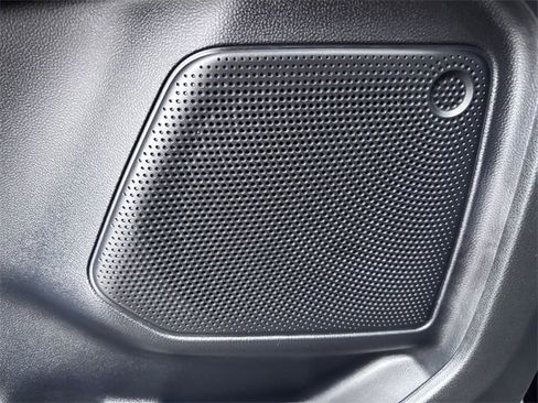 Used 2025 Ford Escape ST-Line image 14