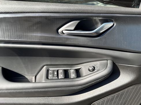 New 2025 Jeep Grand Cherokee Altitude AWD/4WD image 19