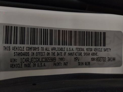 Used 2018 Jeep Grand Cherokee High Altitude RWD image 33