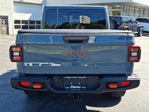 Certified 2024 Jeep Gladiator Mojave AWD/4WD image 5