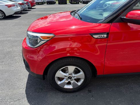 Used 2019 Kia Soul FWD image 11
