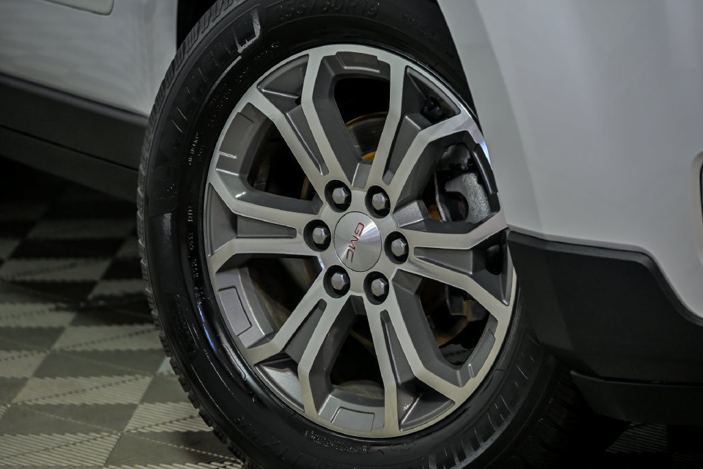 Used 2016 GMC Acadia SLT AWD/4WD image 3