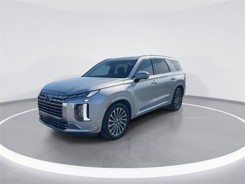 Used 2024 Hyundai Palisade Calligraphy image 4