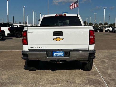 Used 2018 Chevrolet Silverado 1500 W/T w/ WT Convenience Package image 11