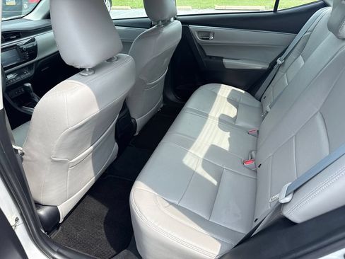 Used 2014 Toyota Corolla LE FWD image 11