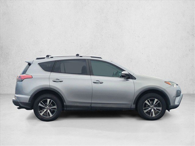 Used 2016 Toyota RAV4 XLE FWD image 4