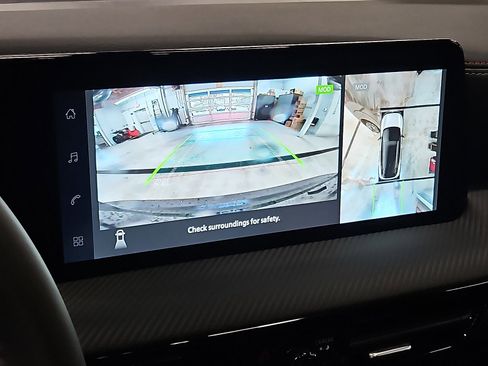 New 2026 Nissan Kicks SR image 13