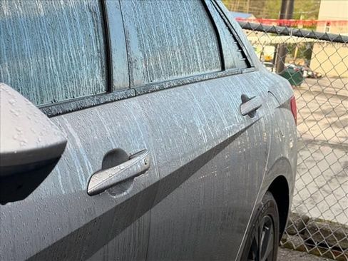 Used 2023 Hyundai Elantra SEL image 8