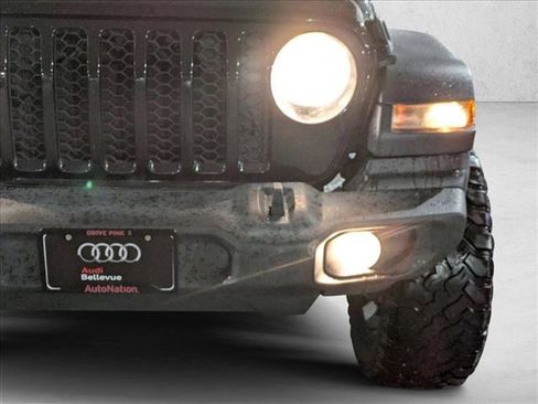 Used 2020 Jeep Gladiator Sport w/ Quick Order Package 24S image 9