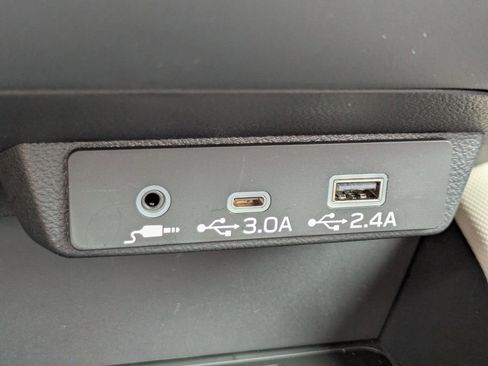 Used 2025 Subaru Forester Premium w/ Convenience Package #1 image 22