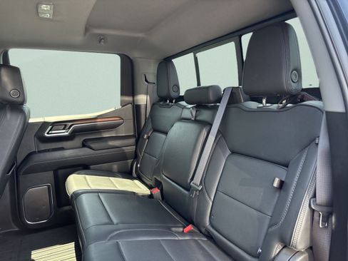 Used 2024 GMC Sierra 1500 Denali w/ Denali Reserve Package AWD/4WD image 18