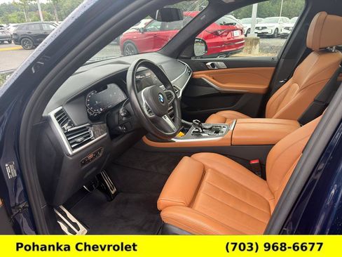 Used 2022 BMW X7 M50i w/ Dynamic Handling Package AWD/4WD image 27