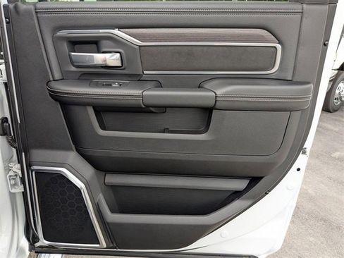New 2025 RAM 2500 Laramie image 32