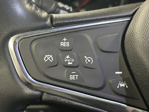 Used 2020 Chevrolet Equinox Premier w/ Premier Redline Edition image 22