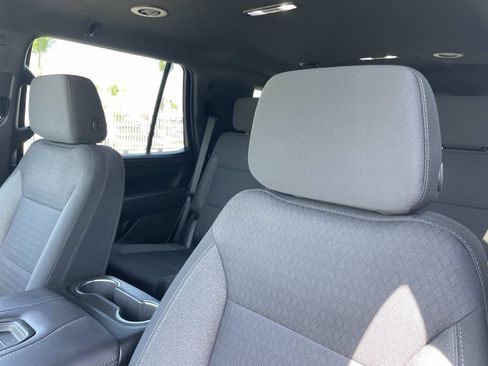Used 2022 GMC Yukon SLE w/ Gmc Pro Safety Plus Package RWD image 26