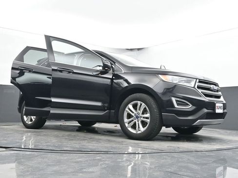 Used 2017 Ford Edge SEL w/ Equipment Group 201A AWD/4WD image 69
