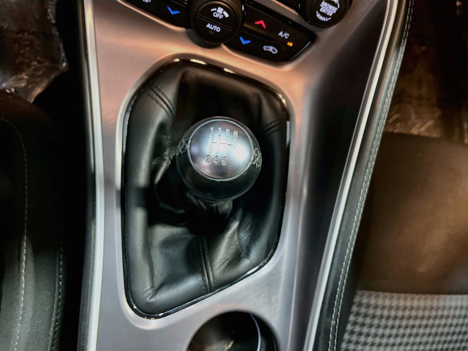 Used 2022 Dodge Challenger R/T Scat Pack RWD image 16