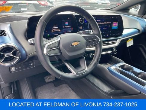 Used 2024 Chevrolet Equinox EV LT FWD image 7