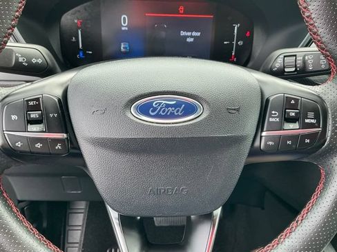 Used 2025 Ford Escape ST-Line Select AWD/4WD image 26