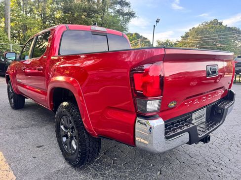 Used 2020 Toyota Tacoma SR5 RWD image 5