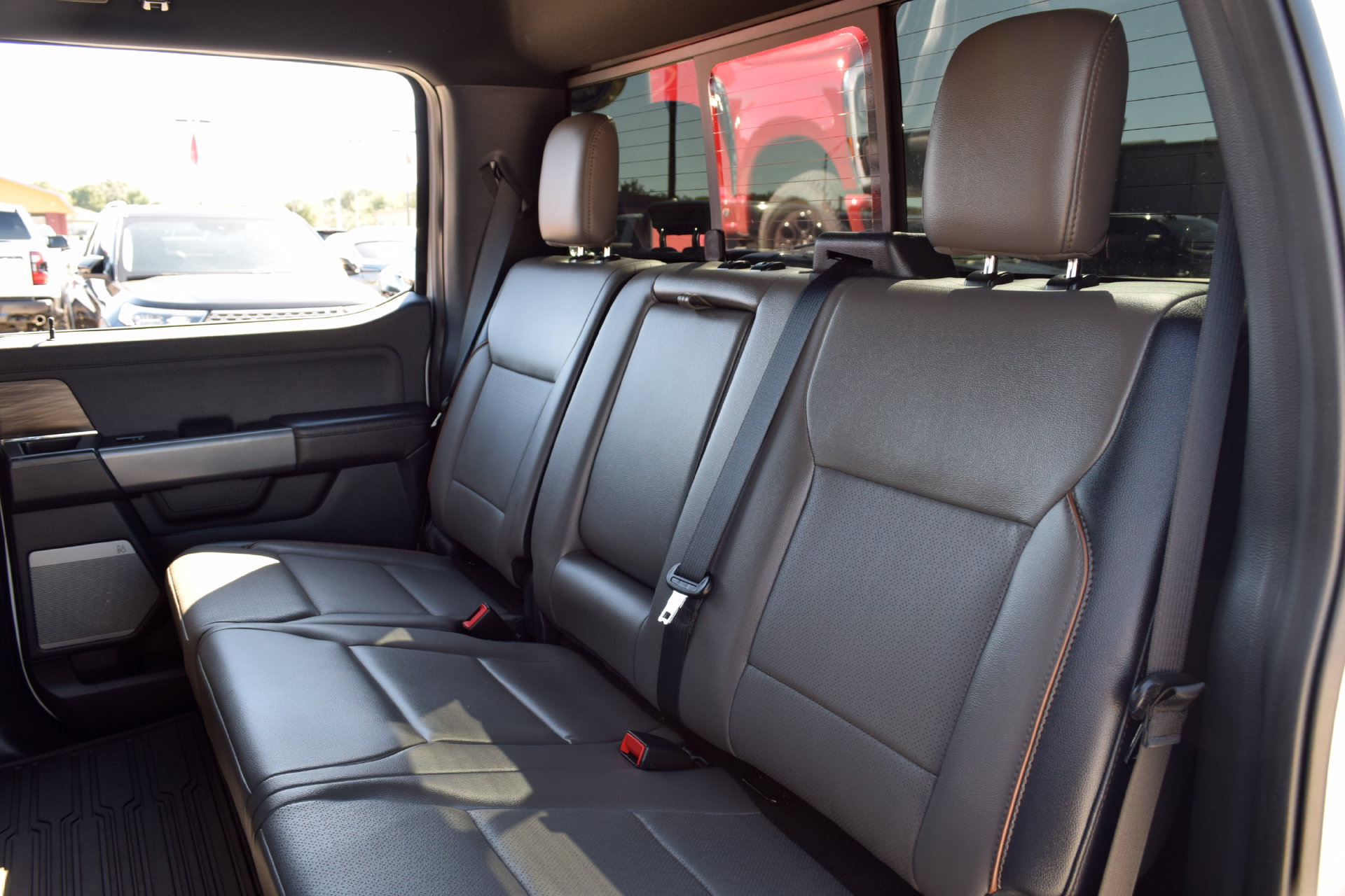 Used 2025 Ford F150 Lariat w/ Equipment Group 502A High AWD/4WD image 19