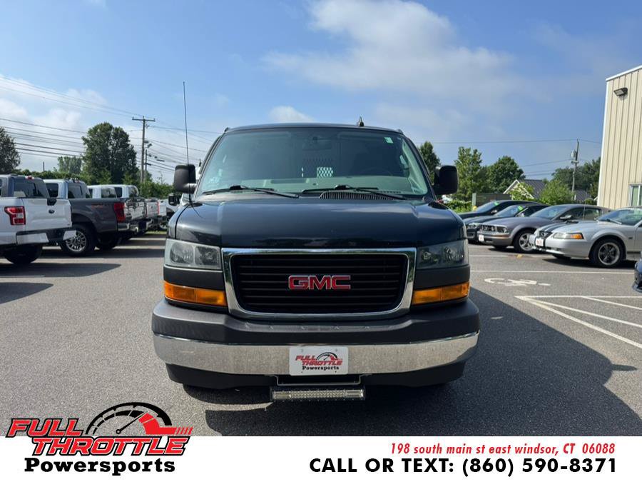 Used 2019 GMC Savana 2500 w/ Chrome Appearance Package RWD image 3