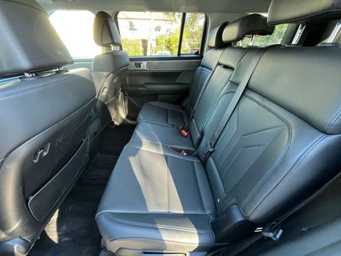 Used 2025 Hyundai Santa Fe SEL image 28