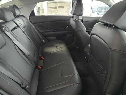 New 2026 Hyundai Elantra Limited FWD image 37