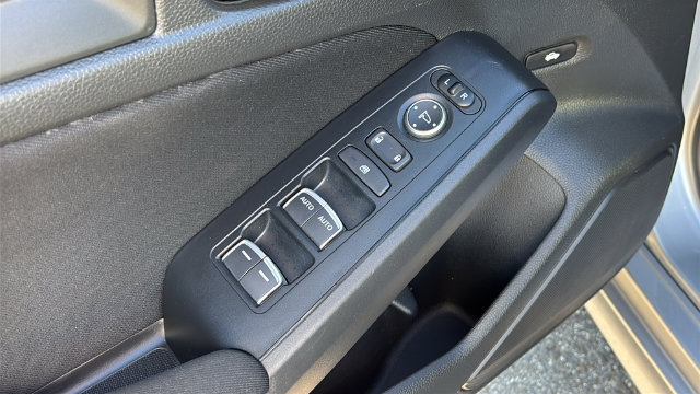 Used 2024 Honda Civic LX image 9