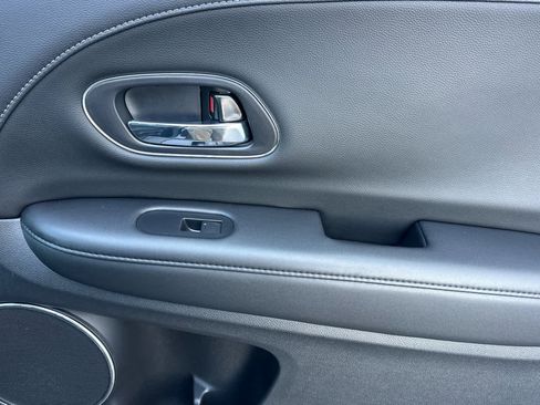 Certified 2022 Honda HR-V EX-L image 19