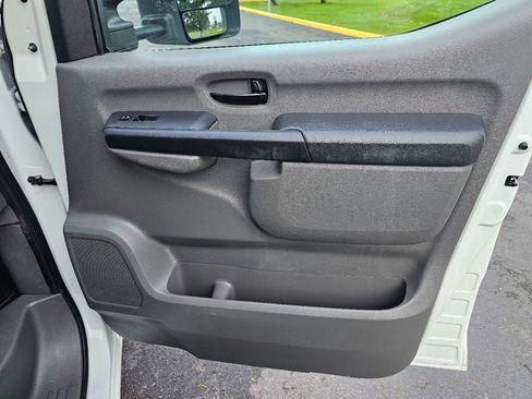 Used 2019 Nissan NV 3500 SL w/ Navigation Package image 16