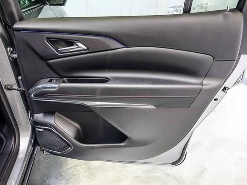 Certified 2024 Chevrolet Traverse RS AWD/4WD image 36
