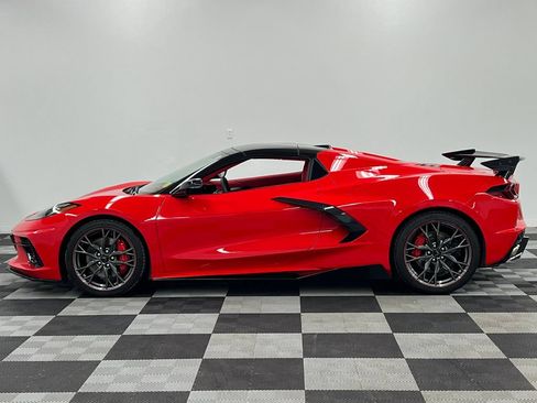 Used 2023 Chevrolet Corvette Stingray Premium Conv w/ Z51 Performance Package RWD image 7