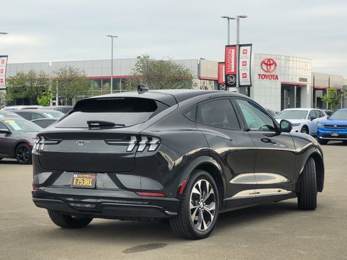 Used 2022 Ford Mustang Mach-E Premium RWD image 5