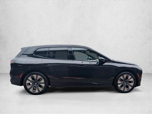 Used 2023 BMW iX xDrive50 w/ Premium Package image 4