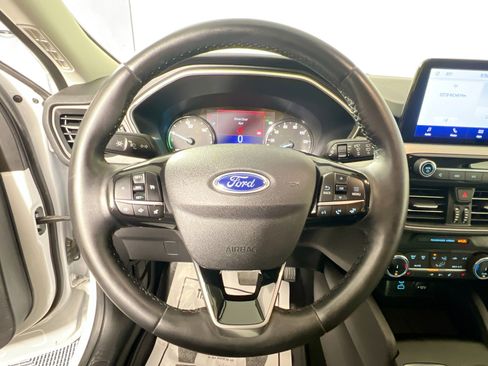 Used 2022 Ford Escape SE w/ Convenience Package image 17