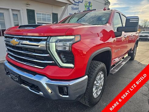 Used 2024 Chevrolet Silverado 2500 LTZ image 3
