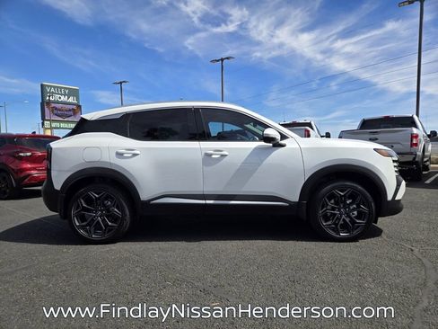 Used 2025 Nissan Kicks SR AWD/4WD image 7