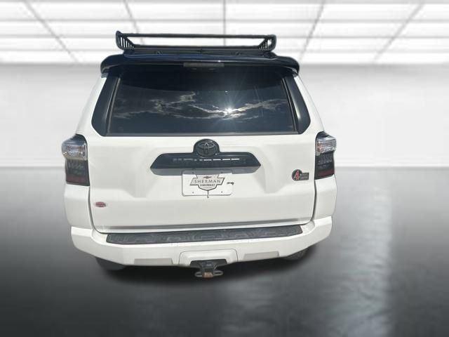 Used 2020 Toyota 4Runner Venture AWD/4WD image 5