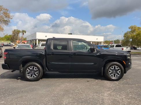 Certified 2024 Nissan Frontier SL w/ Technology Package RWD image 3