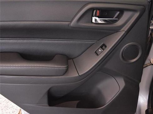 Used 2018 Subaru Forester 2.5i Touring w/ Popular Package #2 image 35