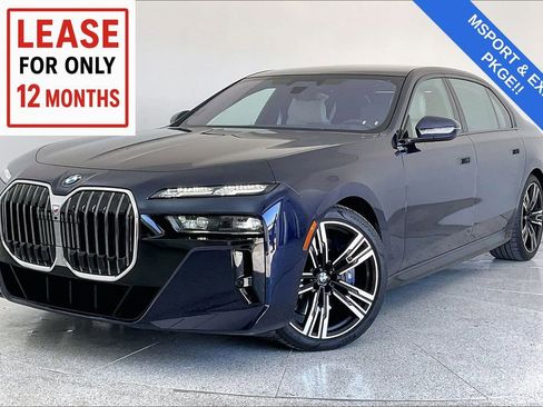 Used 2023 BMW 760i xDrive w/ Executive Package image 16