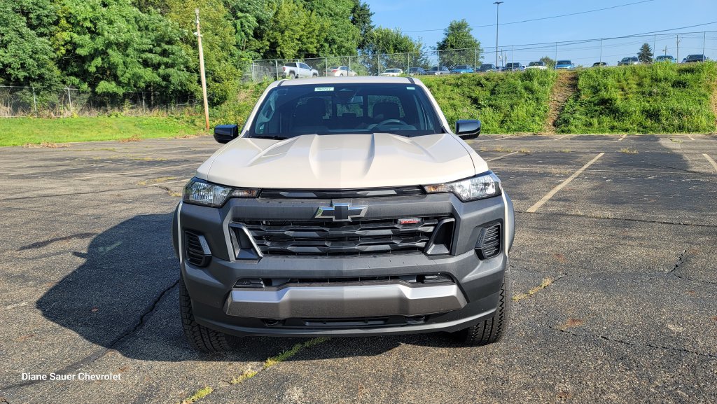 New 2026 Chevrolet Colorado Trail Boss AWD/4WD image 4