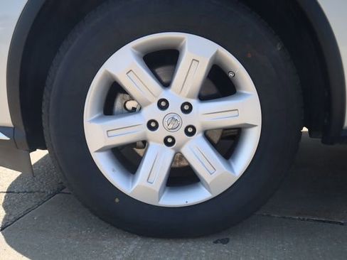 Used 2023 Nissan Murano SV image 8