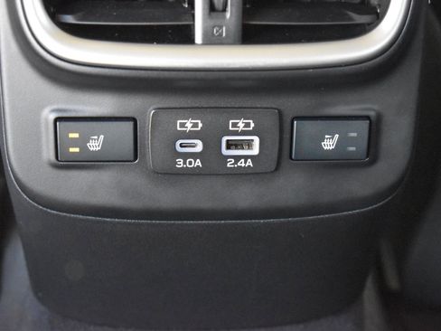 Used 2024 Subaru Outback Limited image 21