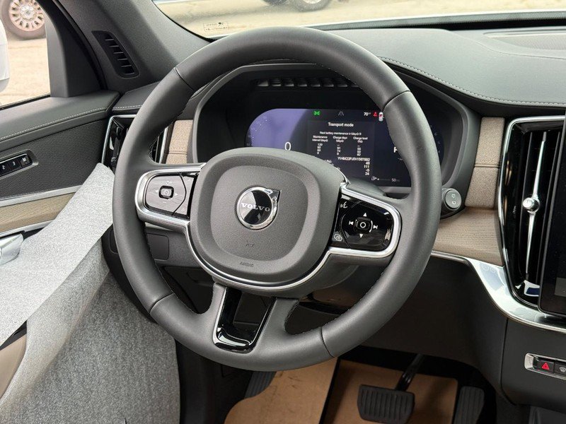 New 2027 Volvo XC90 B5 Core AWD/4WD image 8