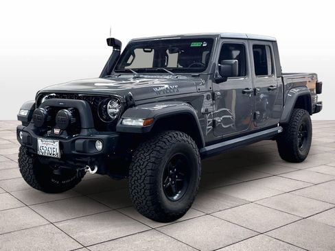 Used 2021 Jeep Gladiator Sport AWD/4WD image 1