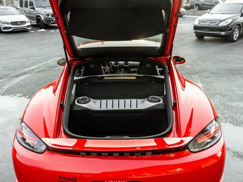 Used 2018 Porsche 718 Cayman Base image 27